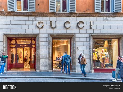 gucci roma amministrazione|gucci store rome italy.